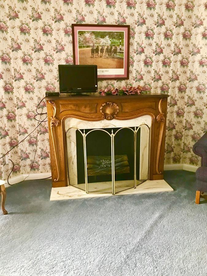 Rabbit Creek Bed & Breakfast 베르사유 외부 사진