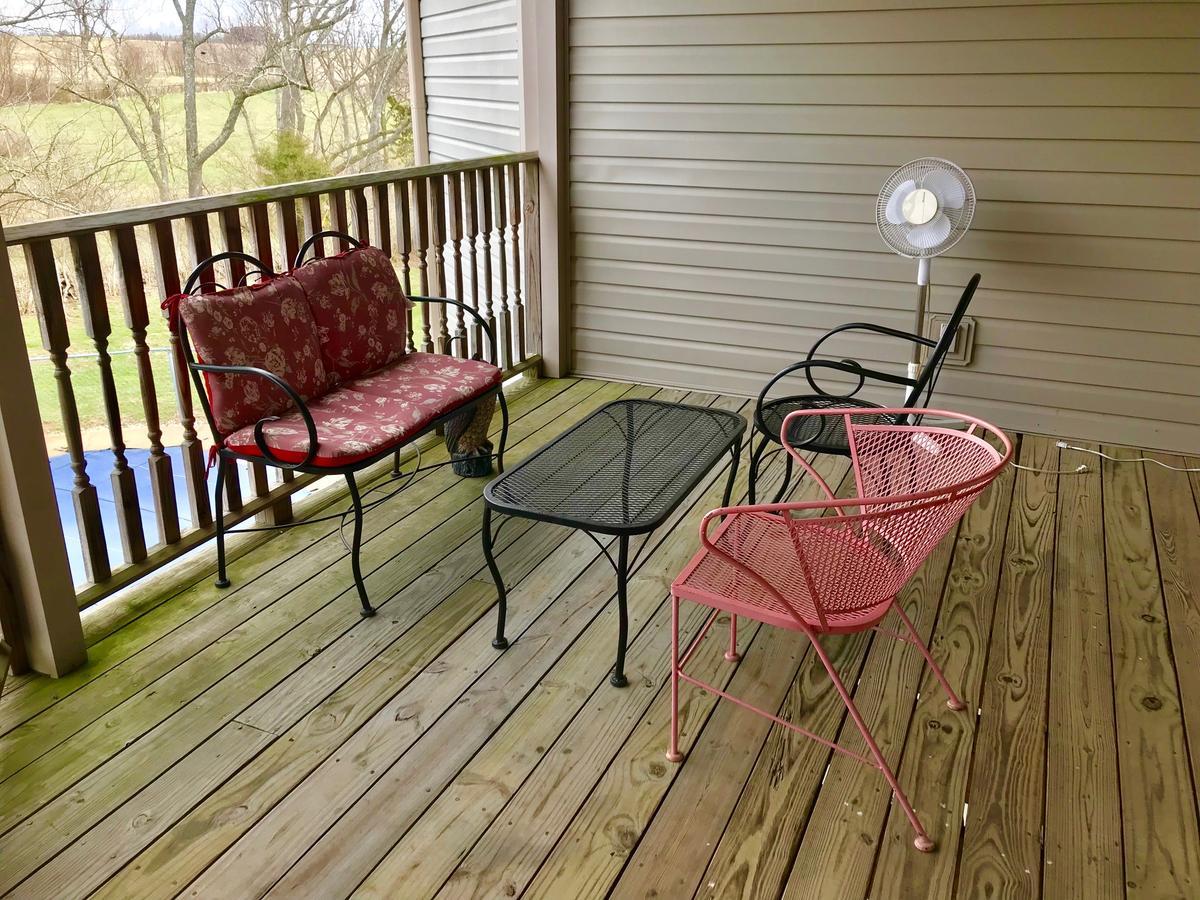 Rabbit Creek Bed & Breakfast 베르사유 외부 사진