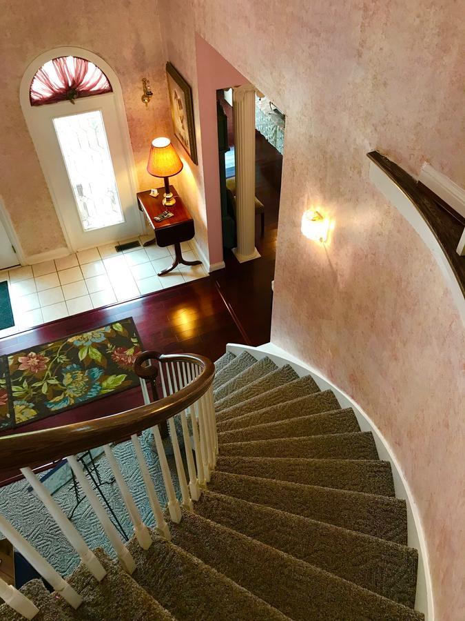 Rabbit Creek Bed & Breakfast 베르사유 외부 사진